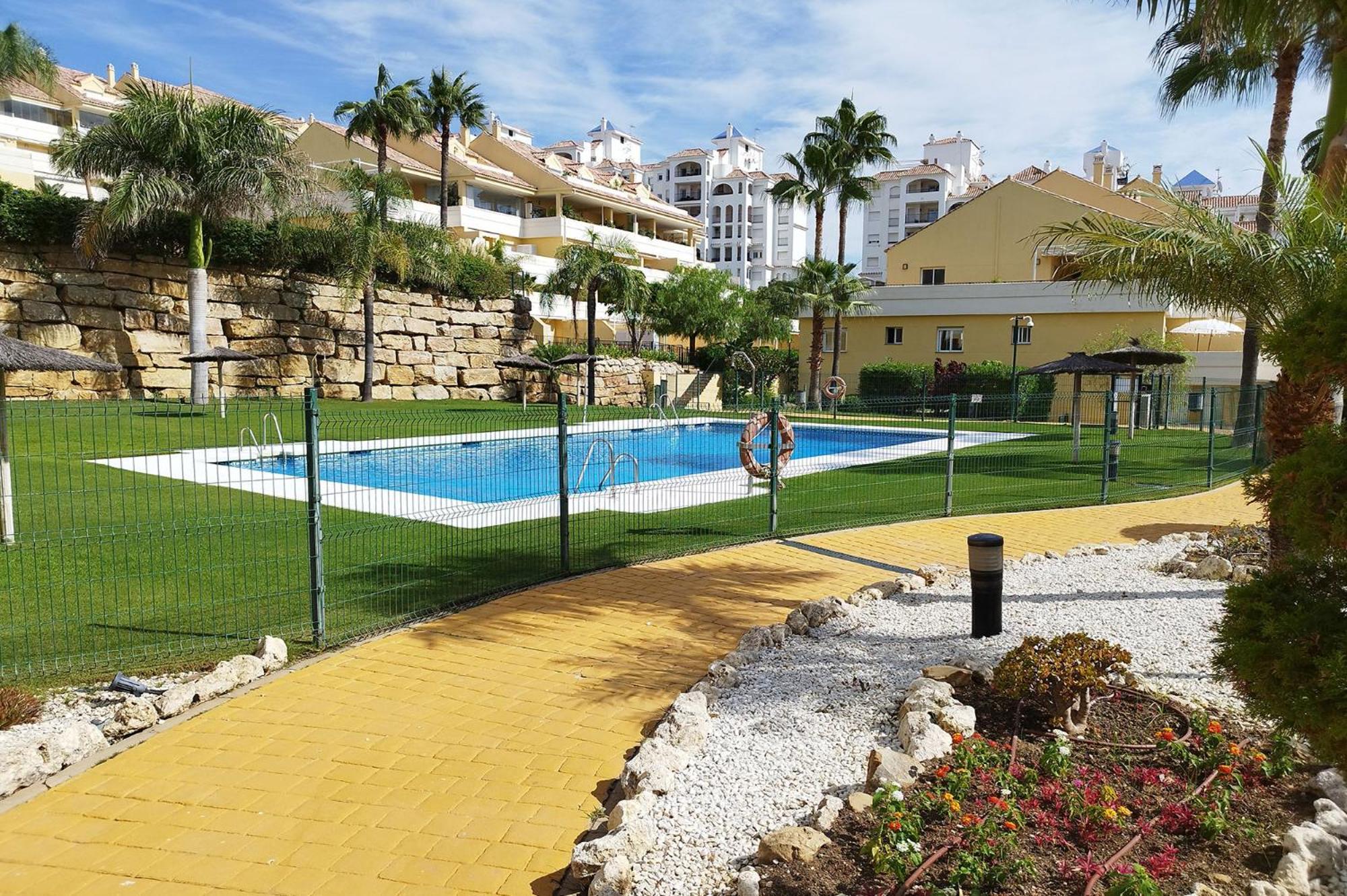 Appartamento Apartamento Puertosol Estepona Esterno foto