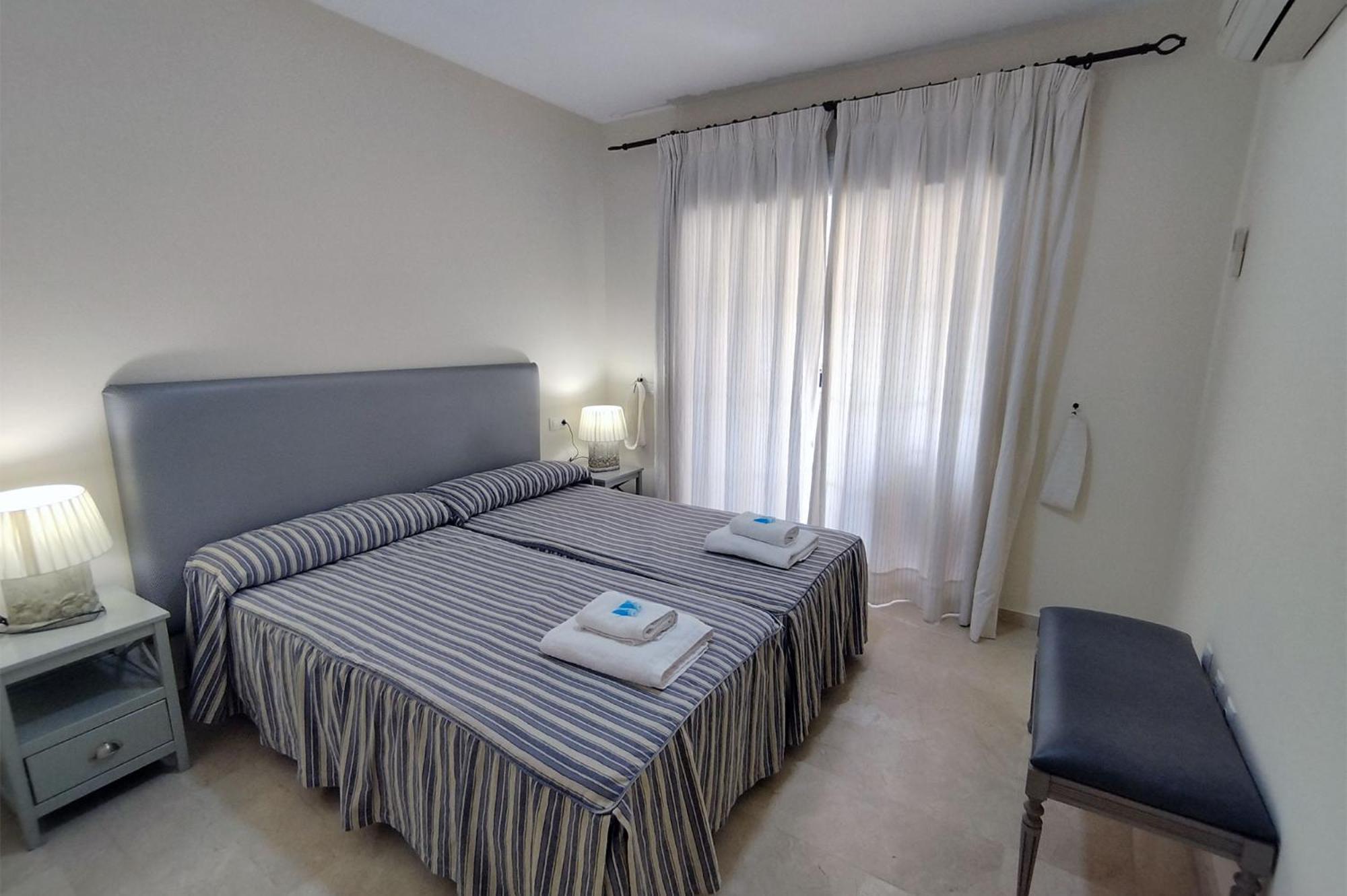 Appartamento Apartamento Puertosol Estepona Esterno foto